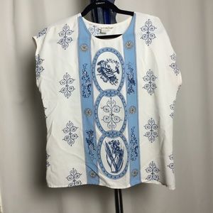 Women’s dress shirt